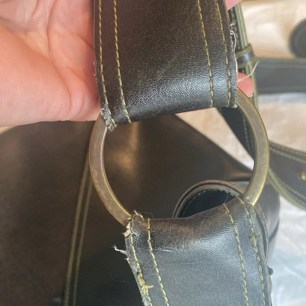 Matt & Nat Vegan Leather Messenger Bag, Sustainable and Cruelty-Free
